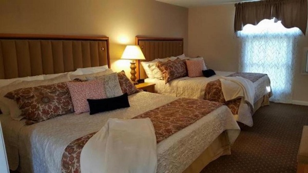 Starlight Lodge Cape Cod image 14